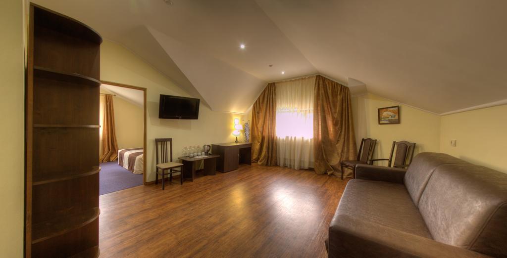 Home Hotel Bukovel Eksteriør billede