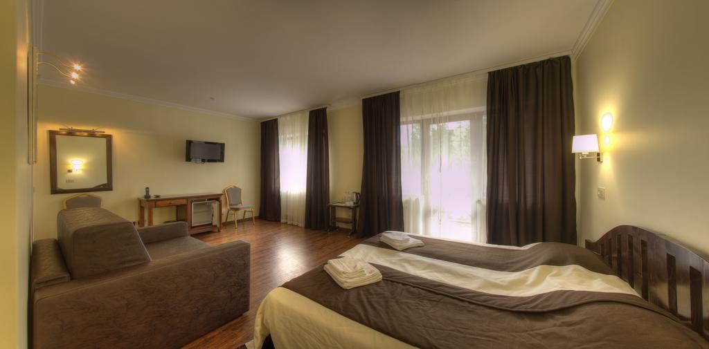 Home Hotel Bukovel Eksteriør billede