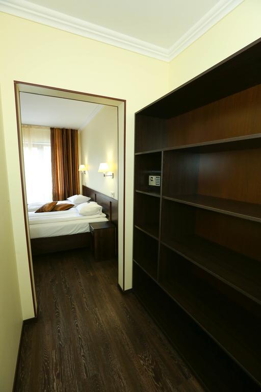 Home Hotel Bukovel Eksteriør billede
