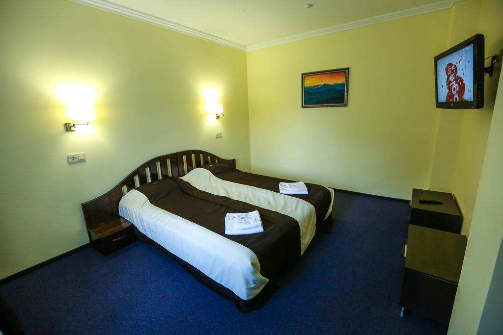 Home Hotel Bukovel Eksteriør billede