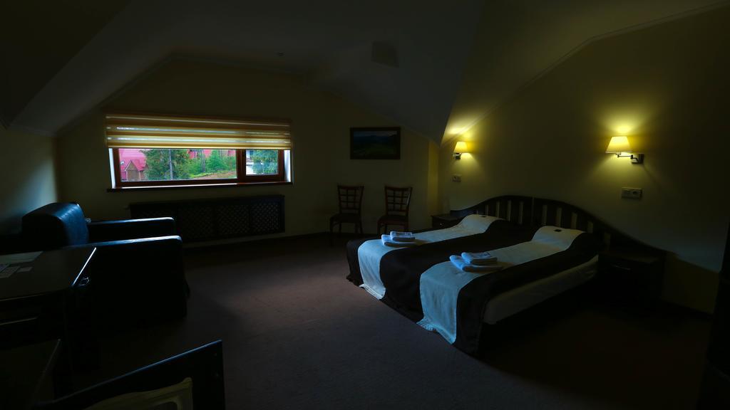 Home Hotel Bukovel Eksteriør billede