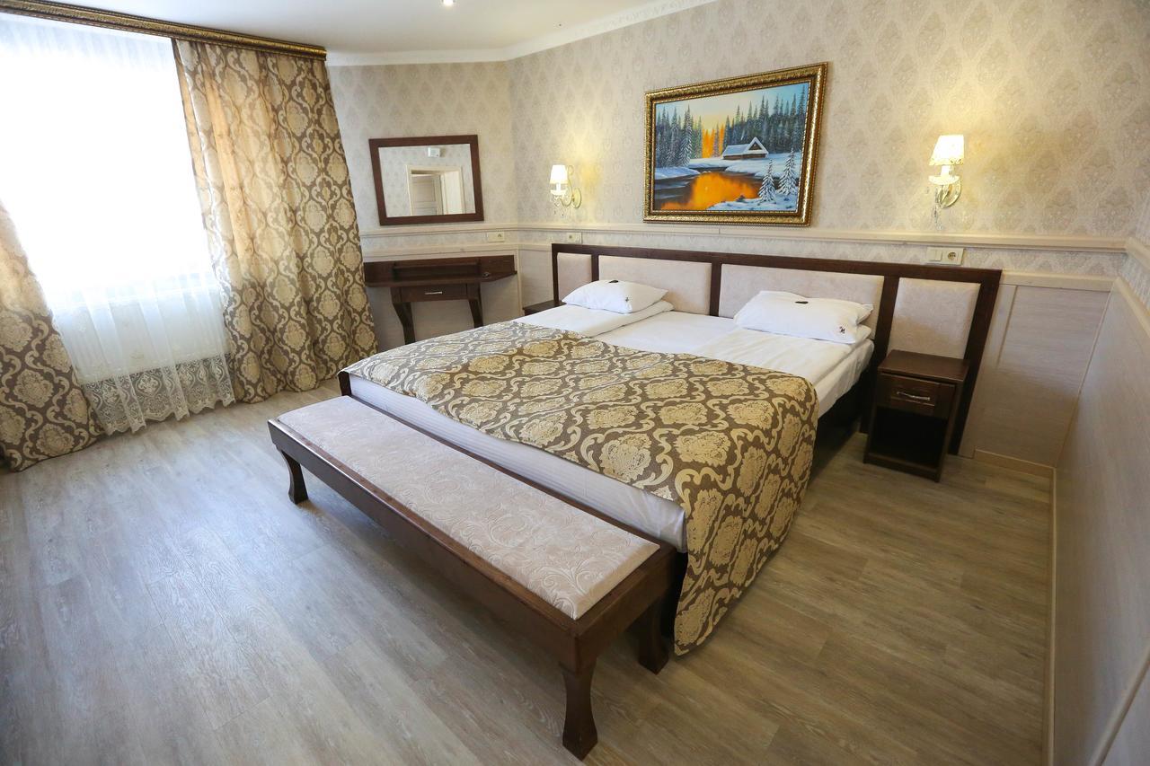 Home Hotel Bukovel Eksteriør billede
