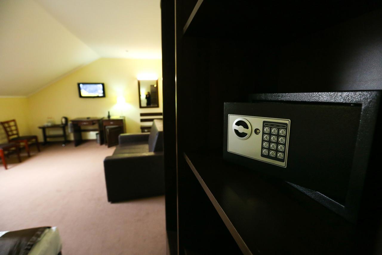 Home Hotel Bukovel Eksteriør billede