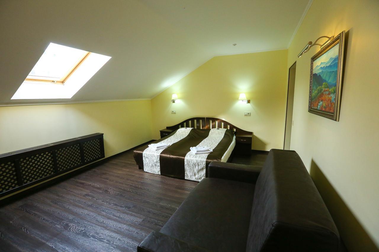Home Hotel Bukovel Eksteriør billede