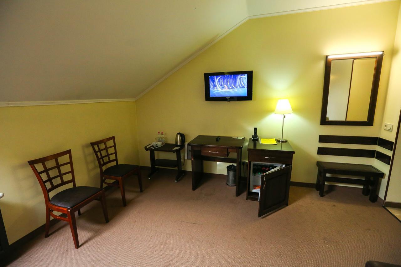 Home Hotel Bukovel Eksteriør billede