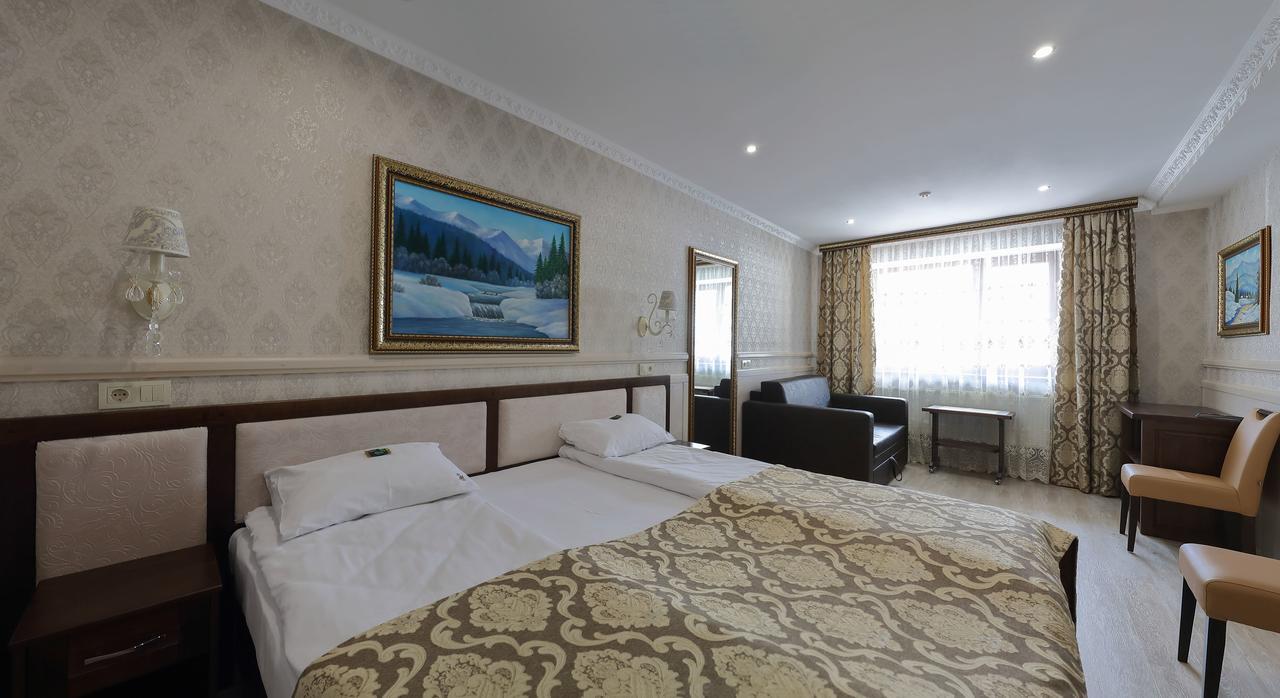 Home Hotel Bukovel Eksteriør billede